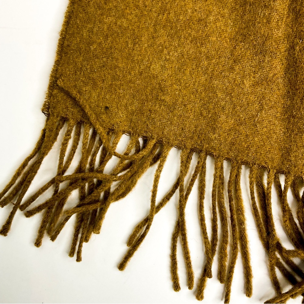 Lambswool & Cashmere Fringe Scarf Caramel | Made in Britain - Picture 5 of 6